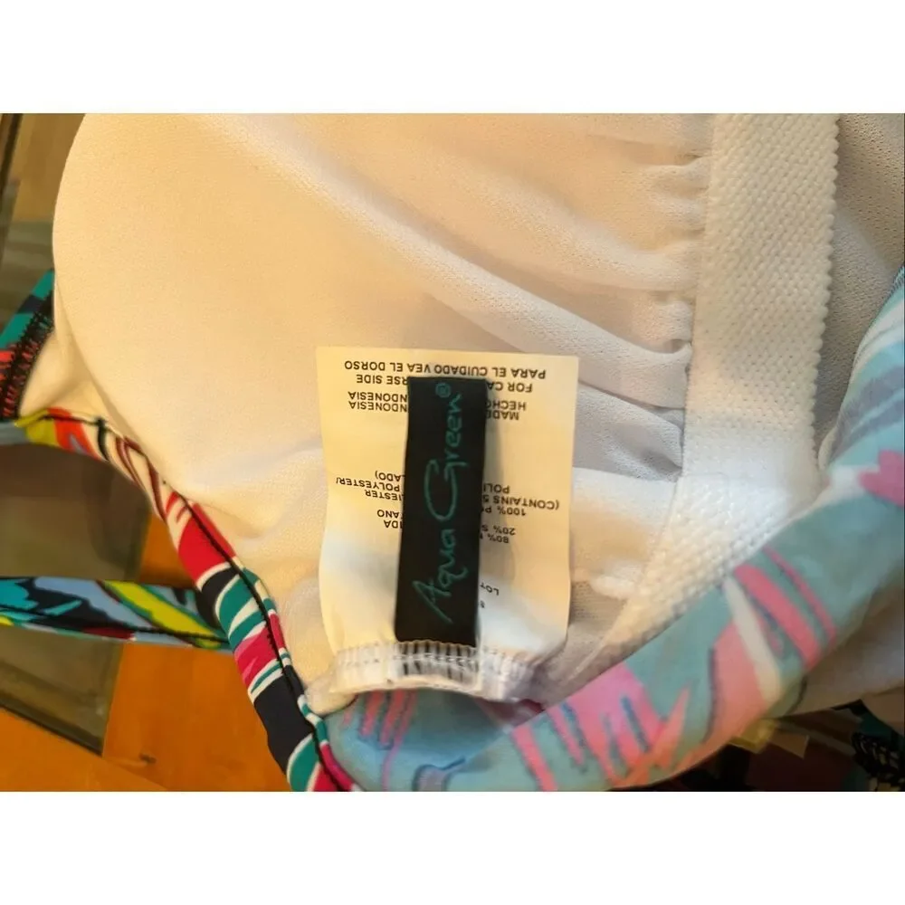 Aqua Green Women's Tropical Shirred One Piece Swimsuit Multicolor Medium NWOT